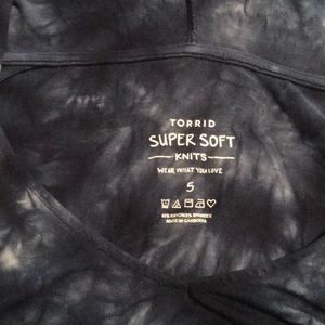 Tie dye blue long sleeve torrid super soft 5x